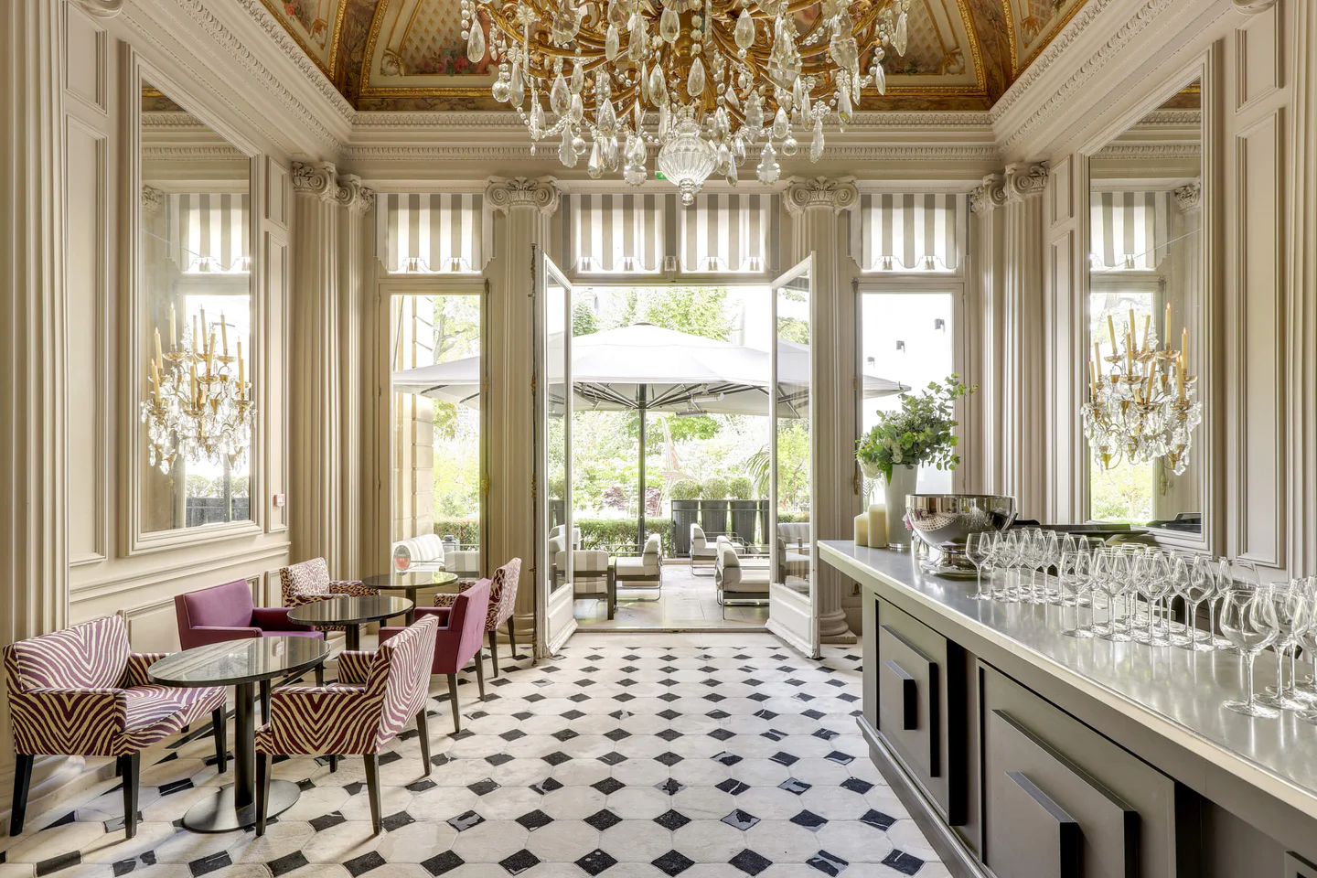 Apicius Paris Reservations, Info & Reviews