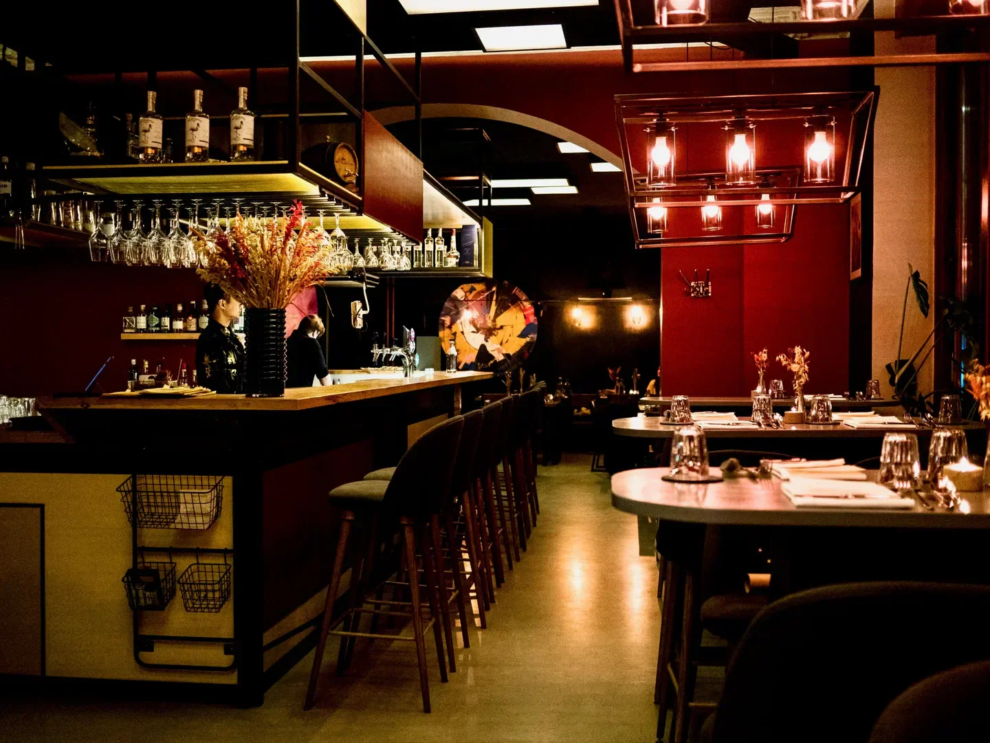 Interior view of Bonvivant restaurant in Berlin, featuring bar and dining area.