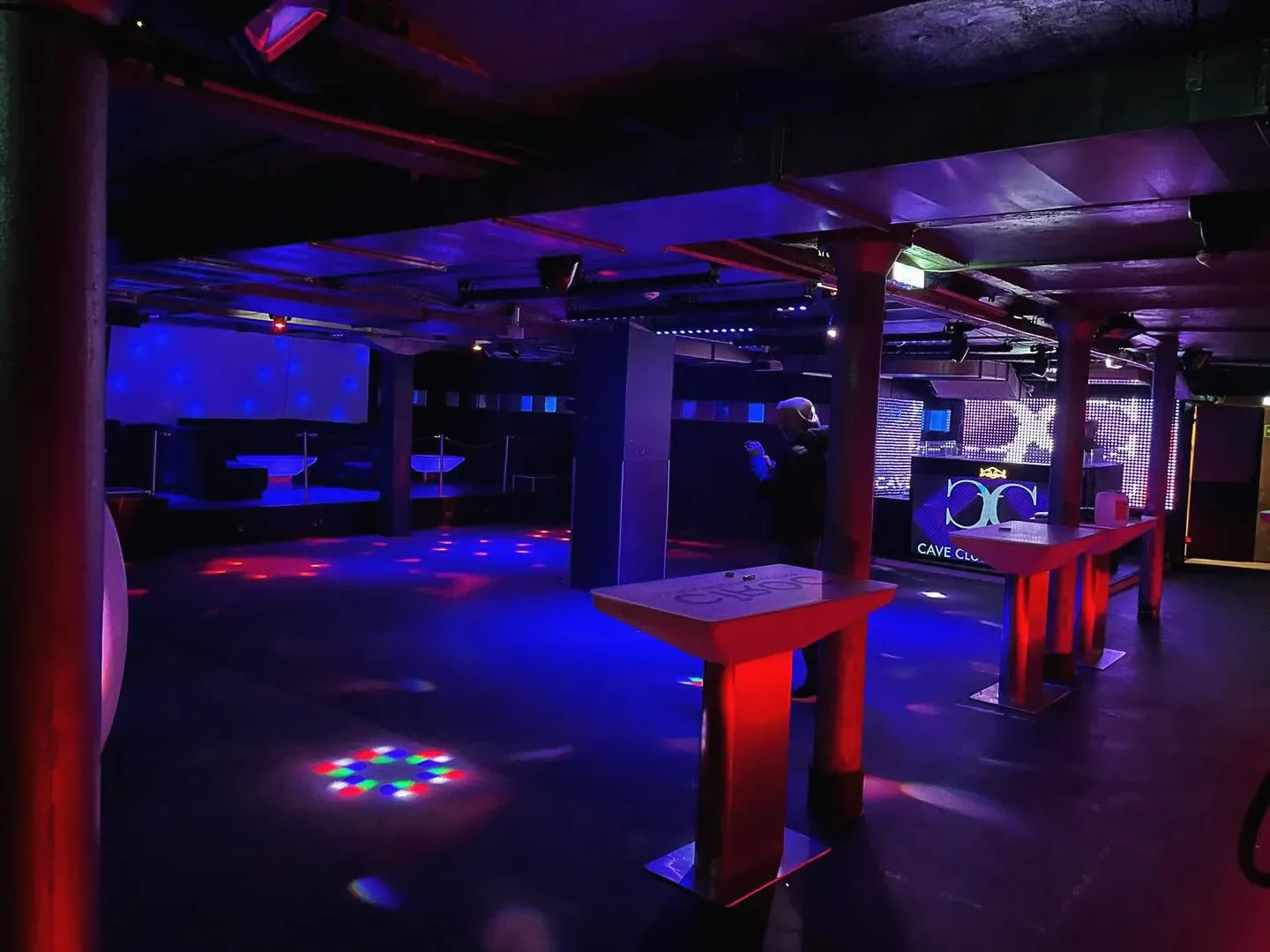 Cave Club & Lounge Hamburg
