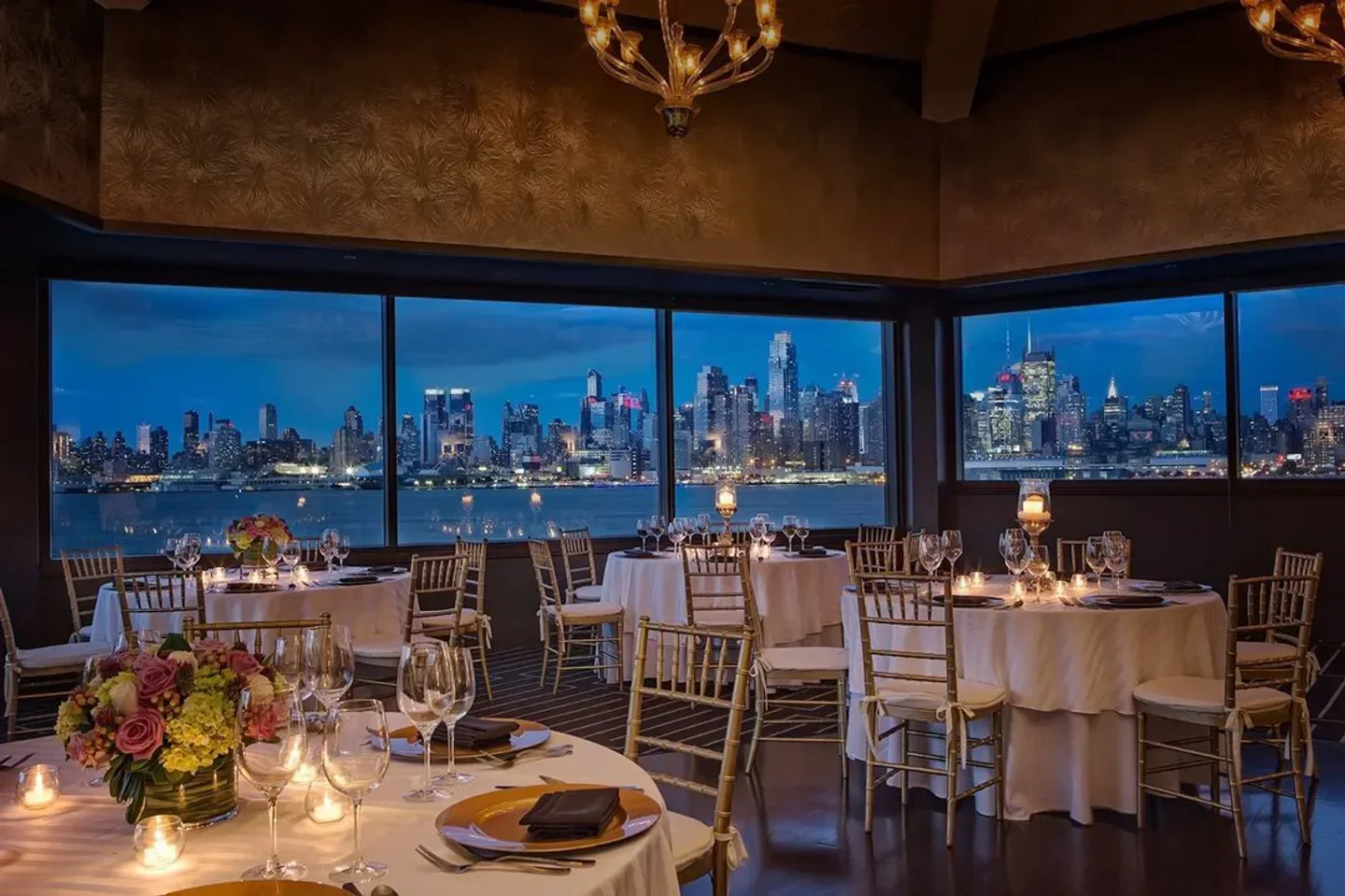 Chart House in Atlantic City: Restaurant with skyline view at night.