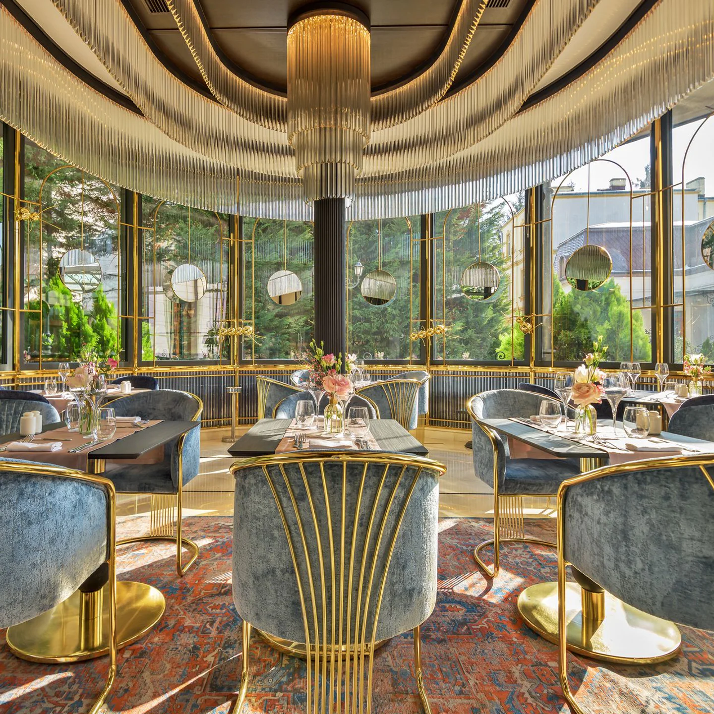 Bucharest, Discover the Best Restaurants, Nightlife, and More