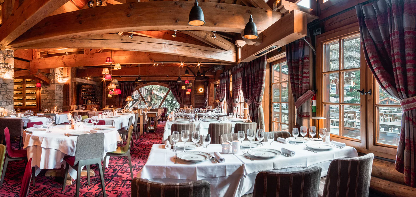 La Table De L'Ours Val-Disere
