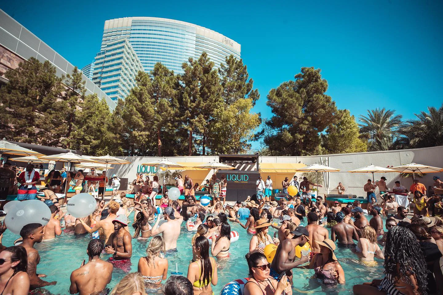 Liquid Pool Las-Vegas