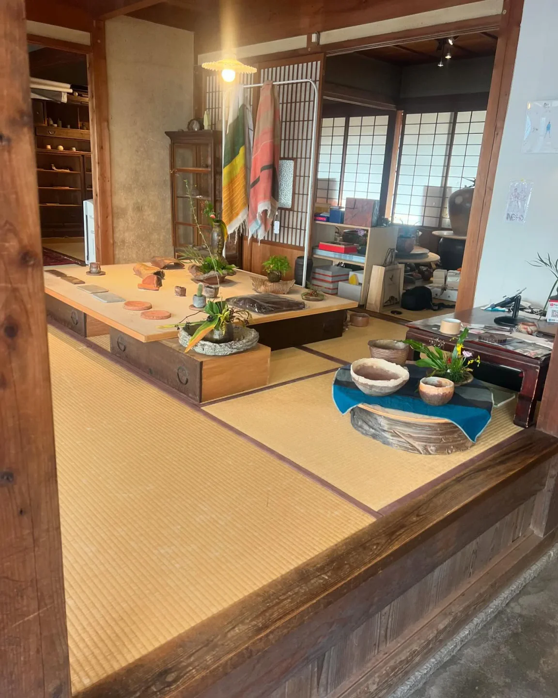 Mori Nozomi restaurant interior featuring tatami mats, low tables, and traditional Japanese decor.