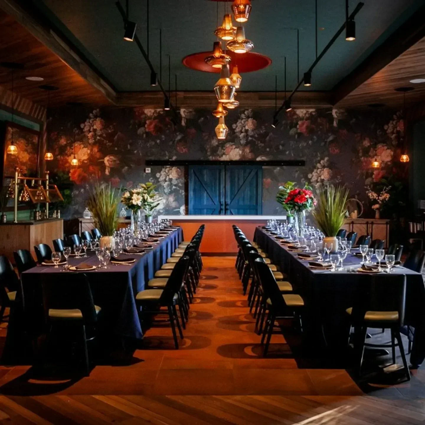 Elegant dining room at Osteria by Fabio Viviani - Downers Grove, Chicago restaurant.