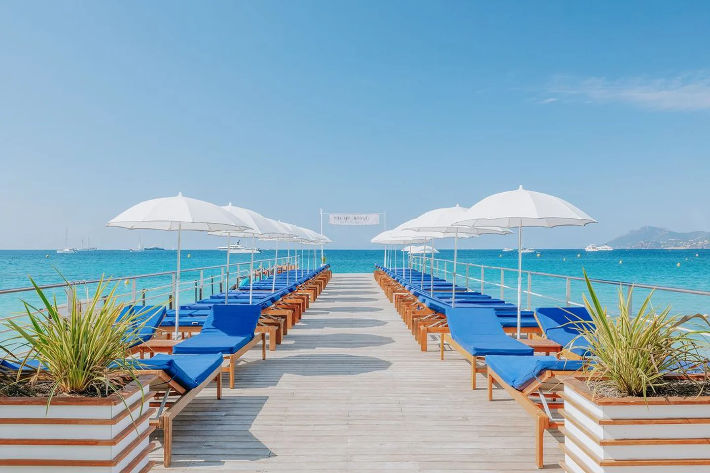 Palais Stéphanie Beach Cannes