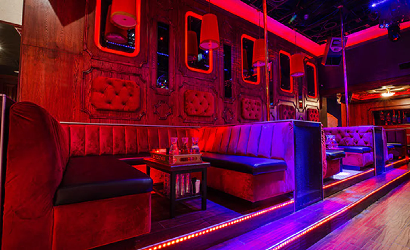 Pretty Please Lounge Scottsdale