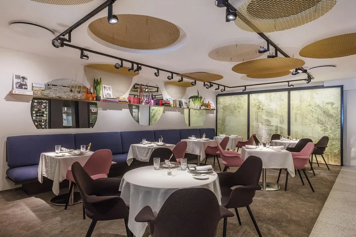 Interior of Stand restaurant in Budapest, featuring elegant decor and cozy atmosphere.