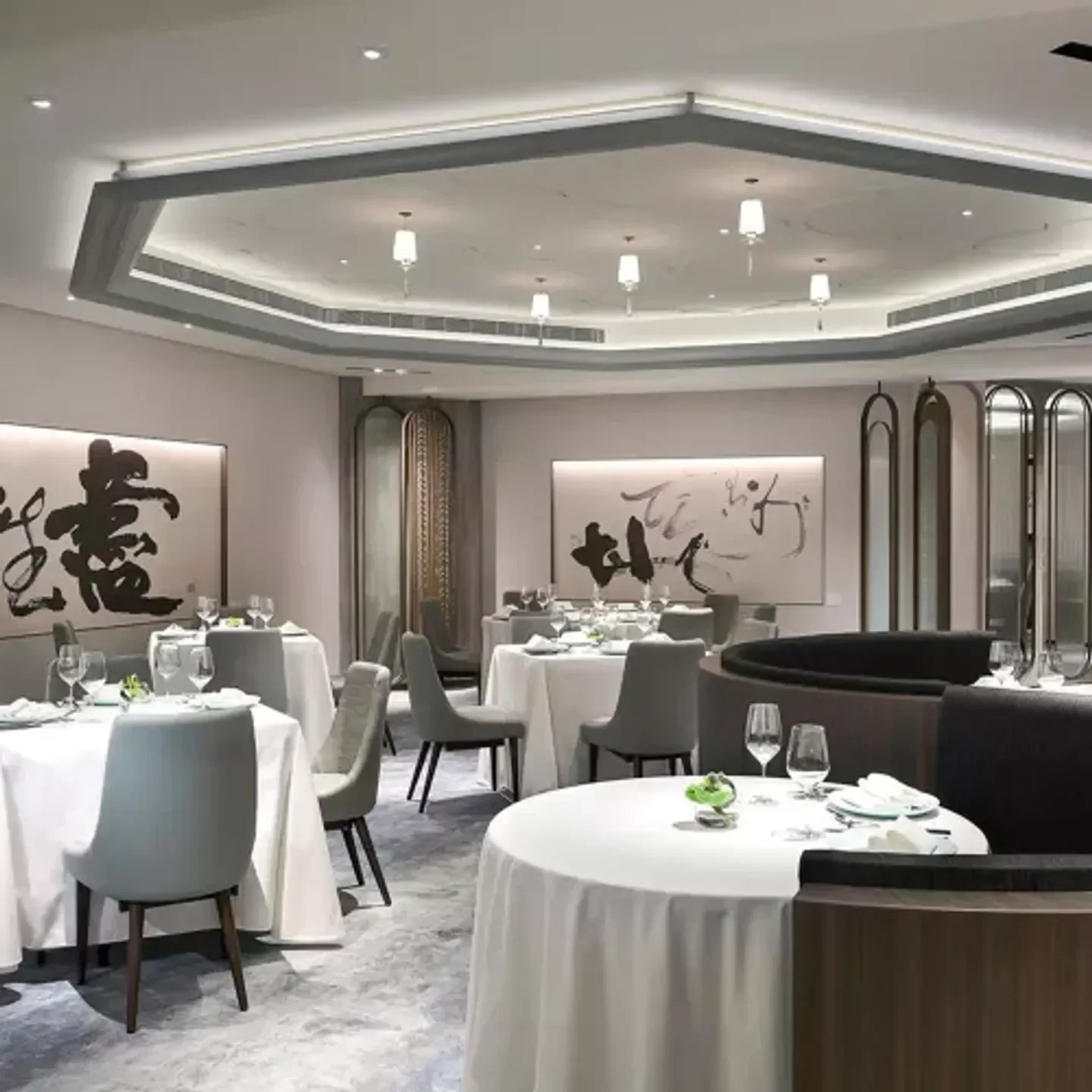 Elegant dining room interior at Tien Hsiang Lo restaurant in Taipei, Taiwan.