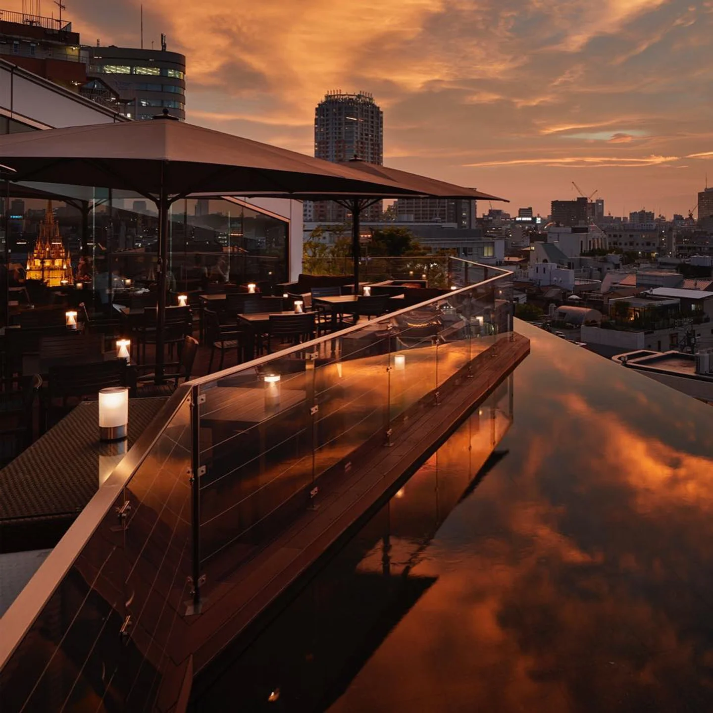 Two Rooms Grill Tokyo