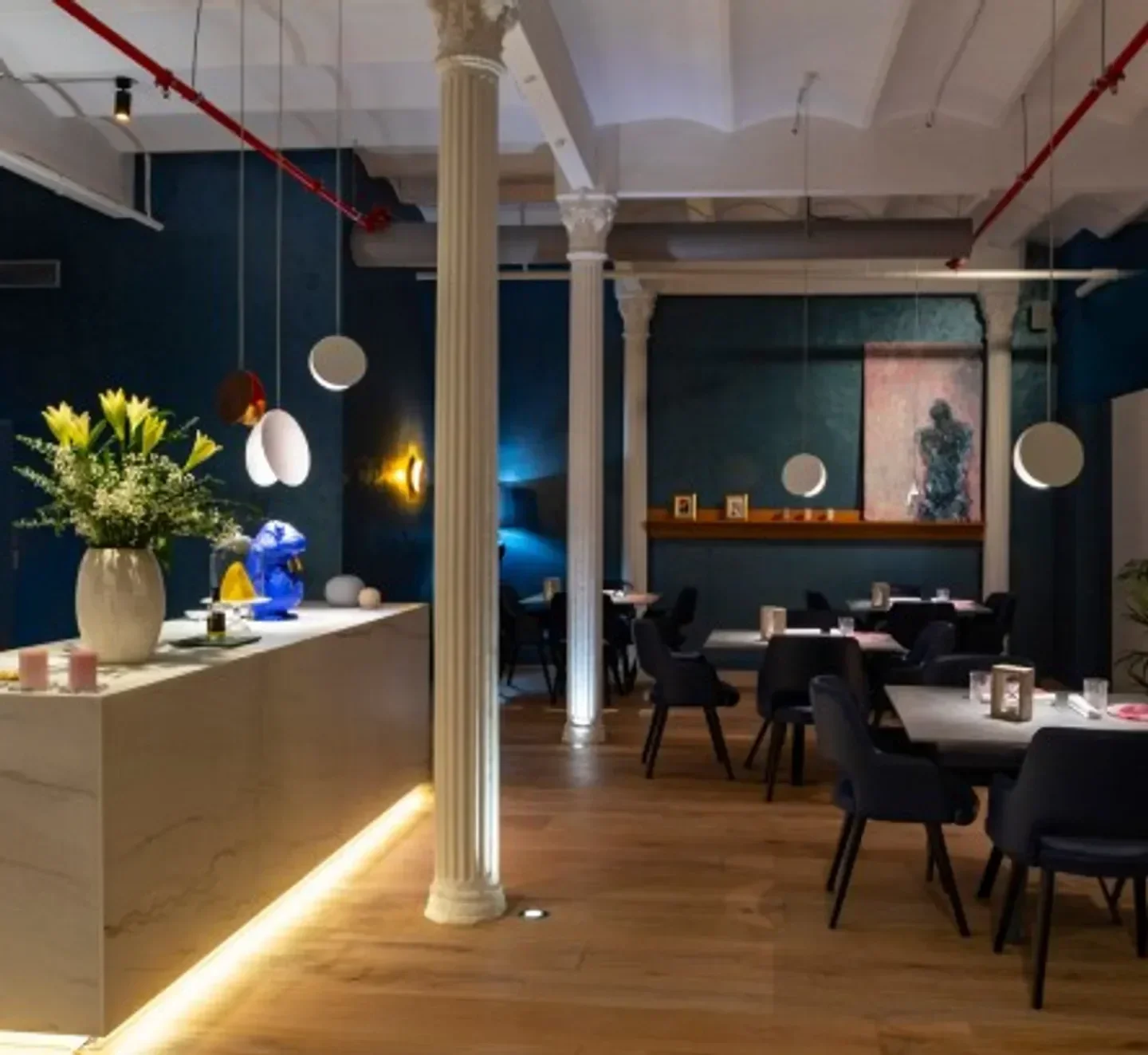 Elegant interior of Uma restaurant in Barcelona, featuring stylish decor and modern design.