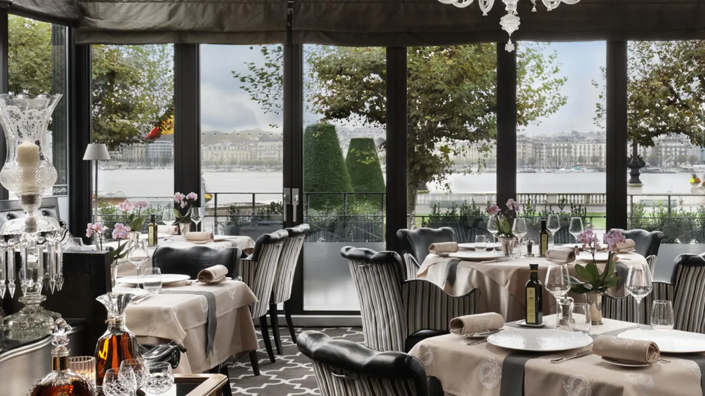 Windows Restaurant Geneva